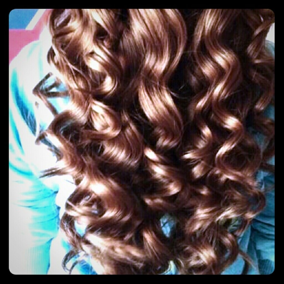Curling iron wond  by Mark. - Picture 1 of 3