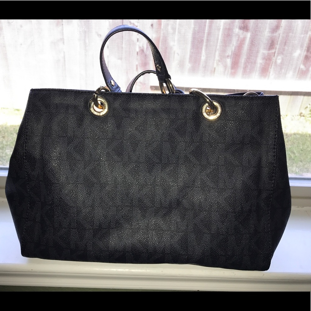 Michael Kors black handbag with wallet