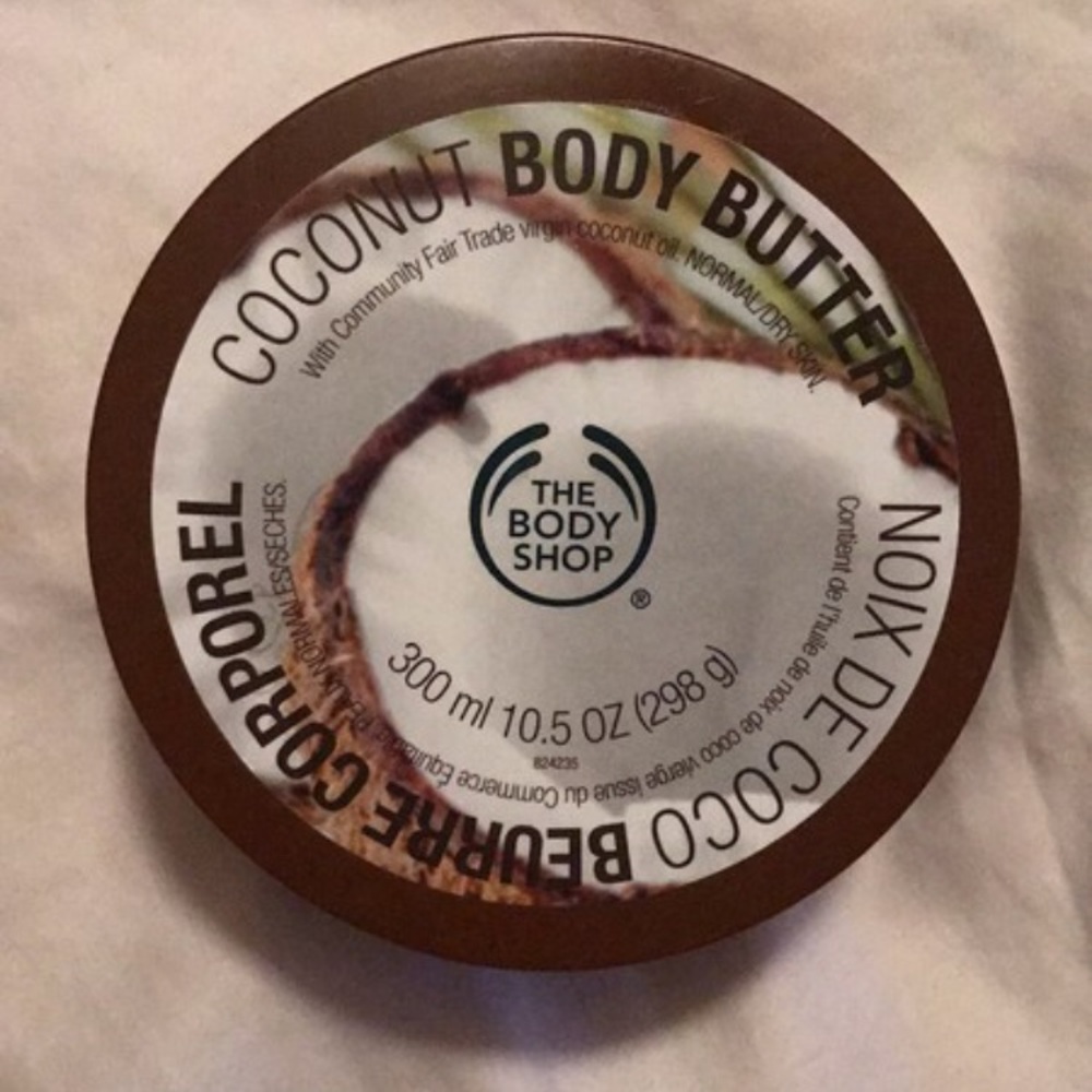 ✨THE BODY SHOP COCONUT BODY BUTTER✨