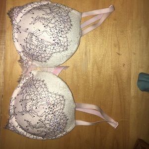 34D diamond detail push up bra