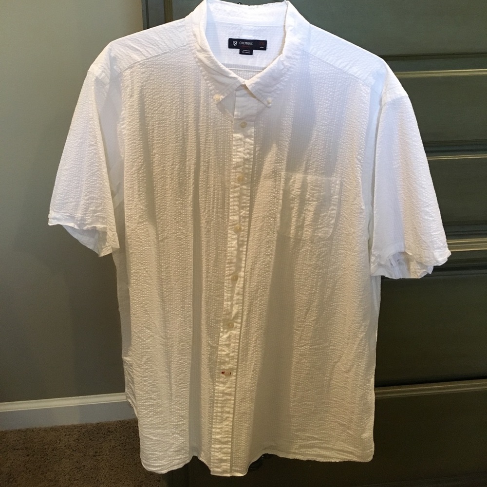 Cremieux men's short sleeve button down shirt.