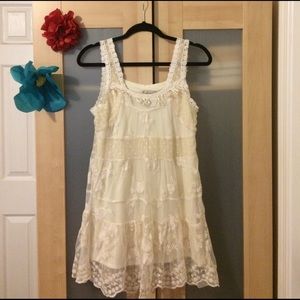 Forever 21 cream lace dress w/ attached slip