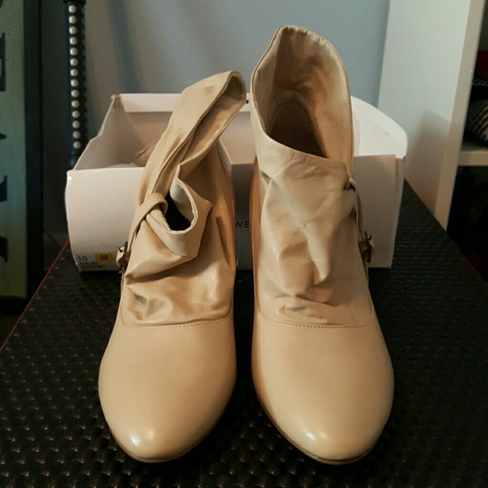 Nine West booties