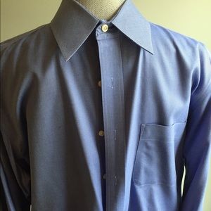 Men's French cuff dress shirt