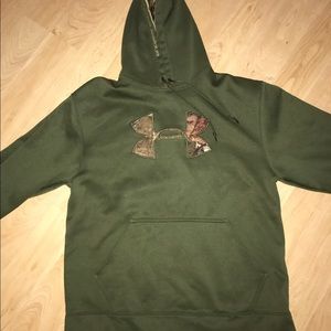 Under armor camo hoodie