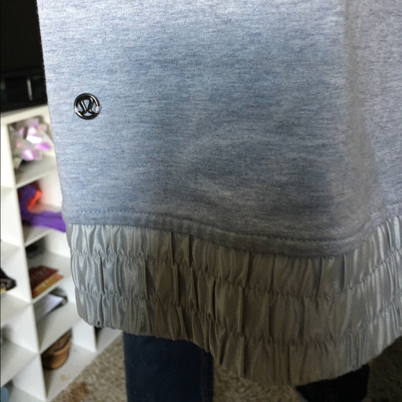 lululemon women's hoodie - Picture 4 of 4