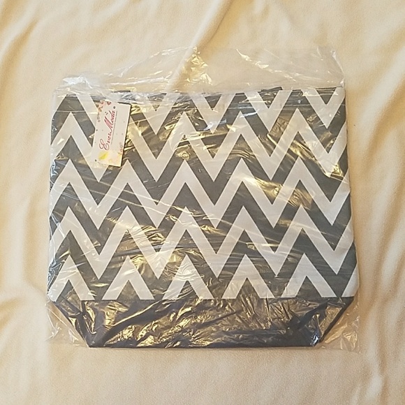 Tote - Picture 2 of 2