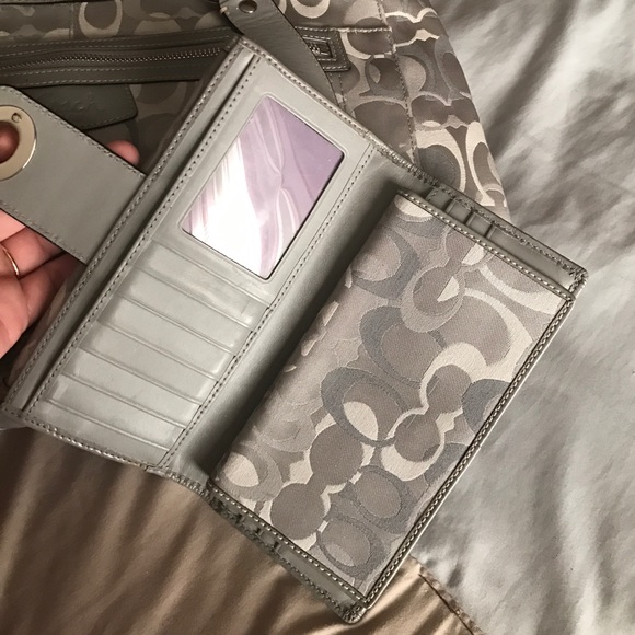 ‼️sold‼️Coach purse and wallet - Picture 4 of 8