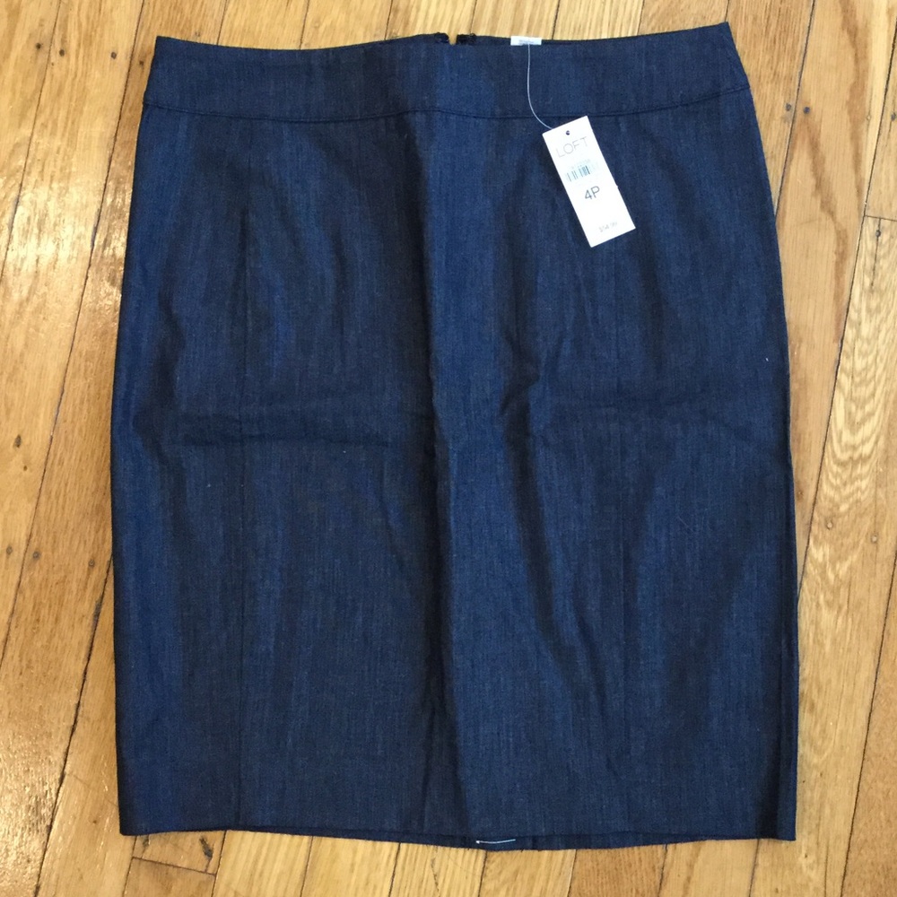 NWT Gray LOFT skirt