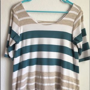 3/4 Sleeve Flowy Top