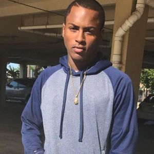 Meet your Posher, Gregory