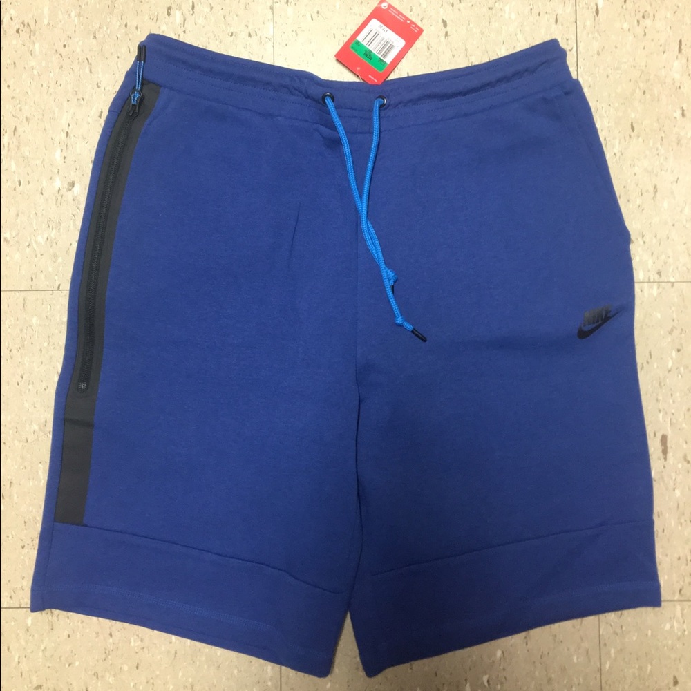 Nike tech shorts