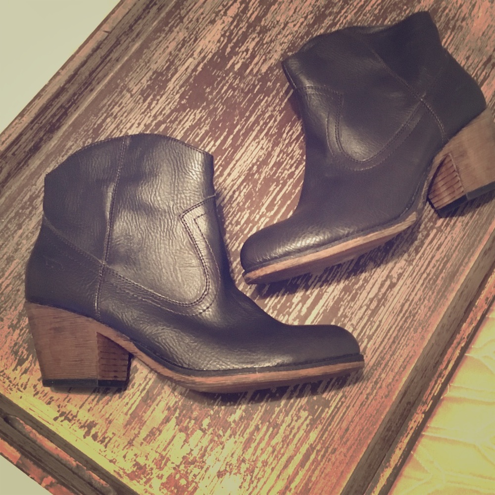 RocketDog Ankle Brown Booties