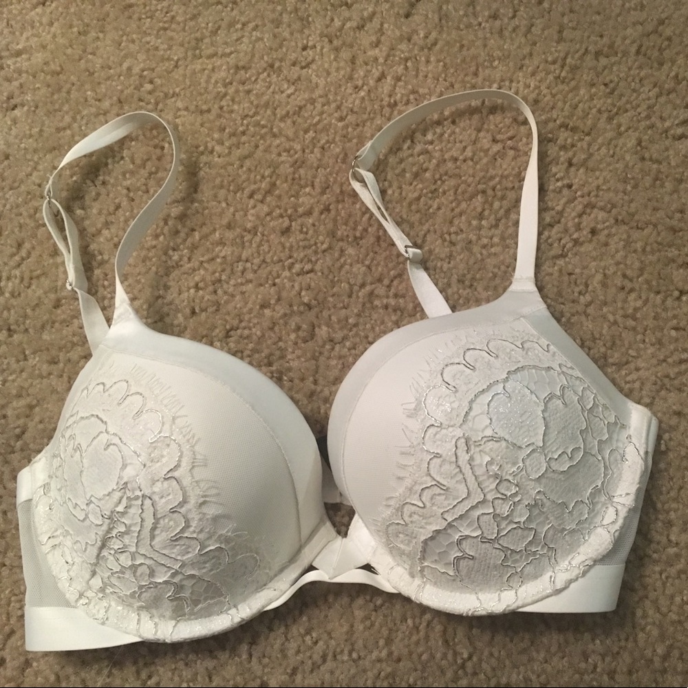 NWOT 32D Very Sexy by Victoria Secret