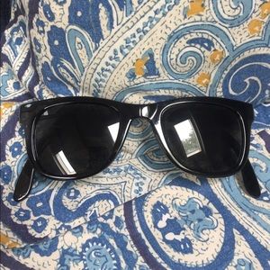 Vans fold up sunglasses