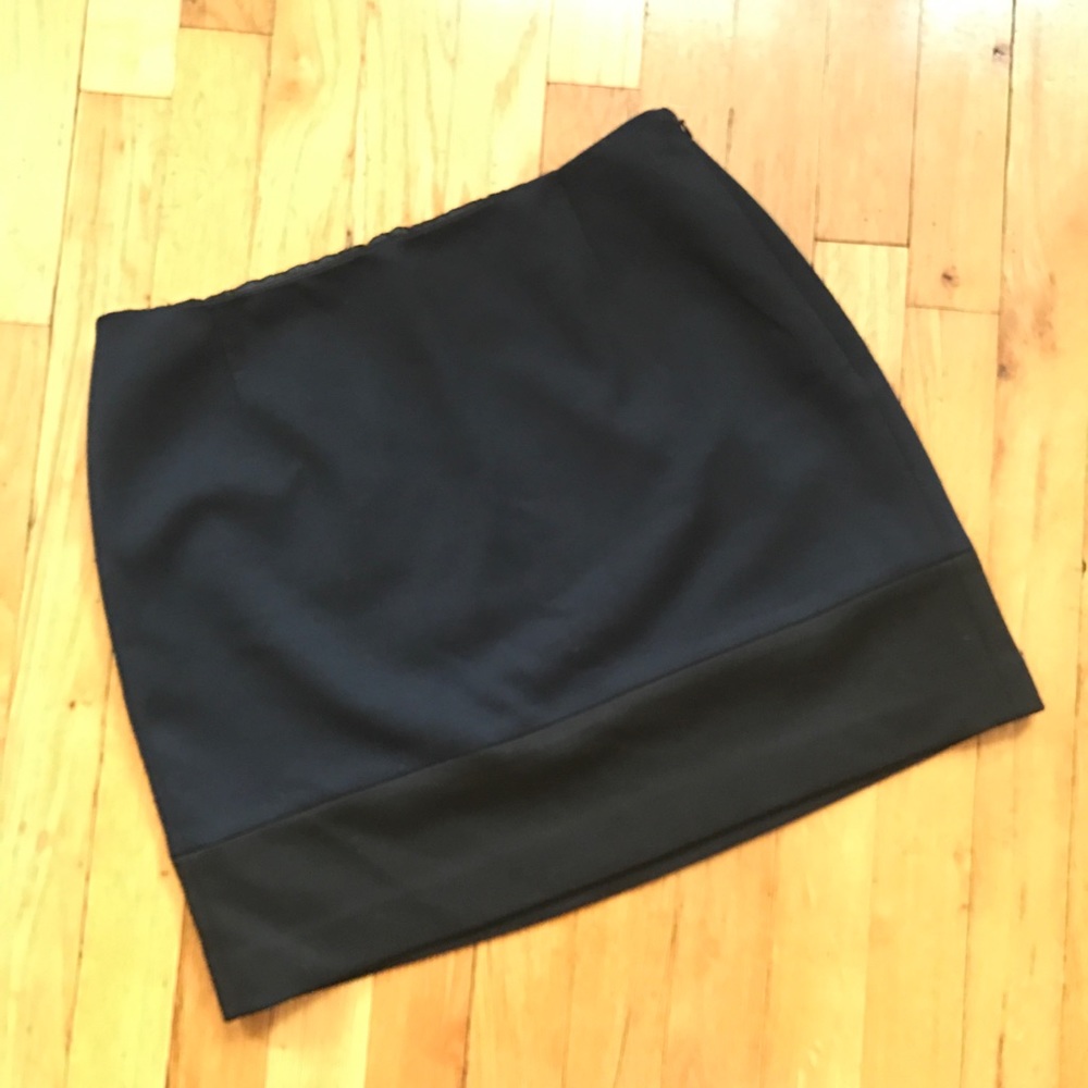 TAHARI MINI BUSINESS SKIRT NAVY-BLUE/BLACK