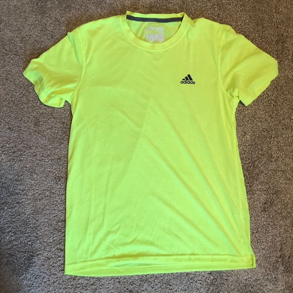 Adidas climate tee--⭐️EXCELLENT CONDITION ⭐️