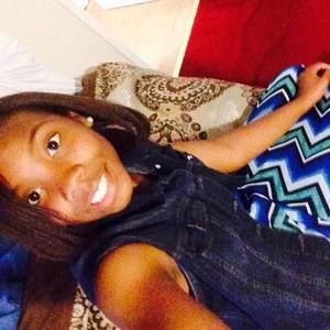 Meet your Posher, Alexis