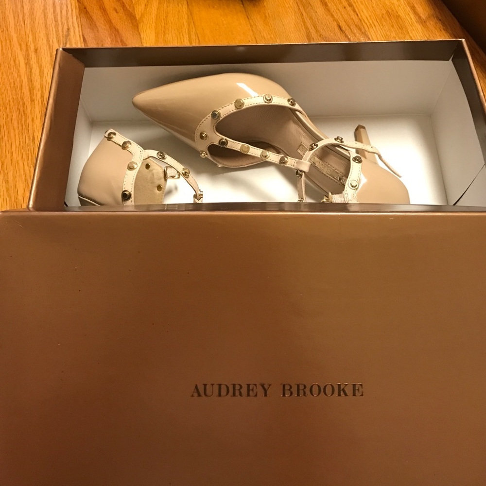Audrey Brooke Nude Heels