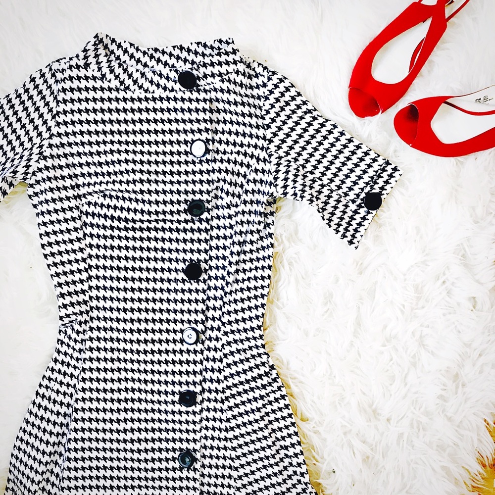 Gorgeous Vintage-Style Houndstooth Print Dress