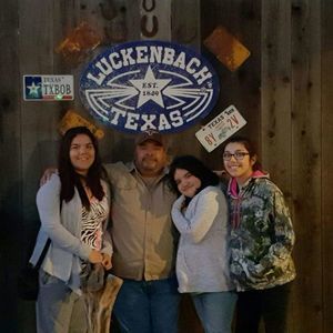 Meet your Posher, Maria