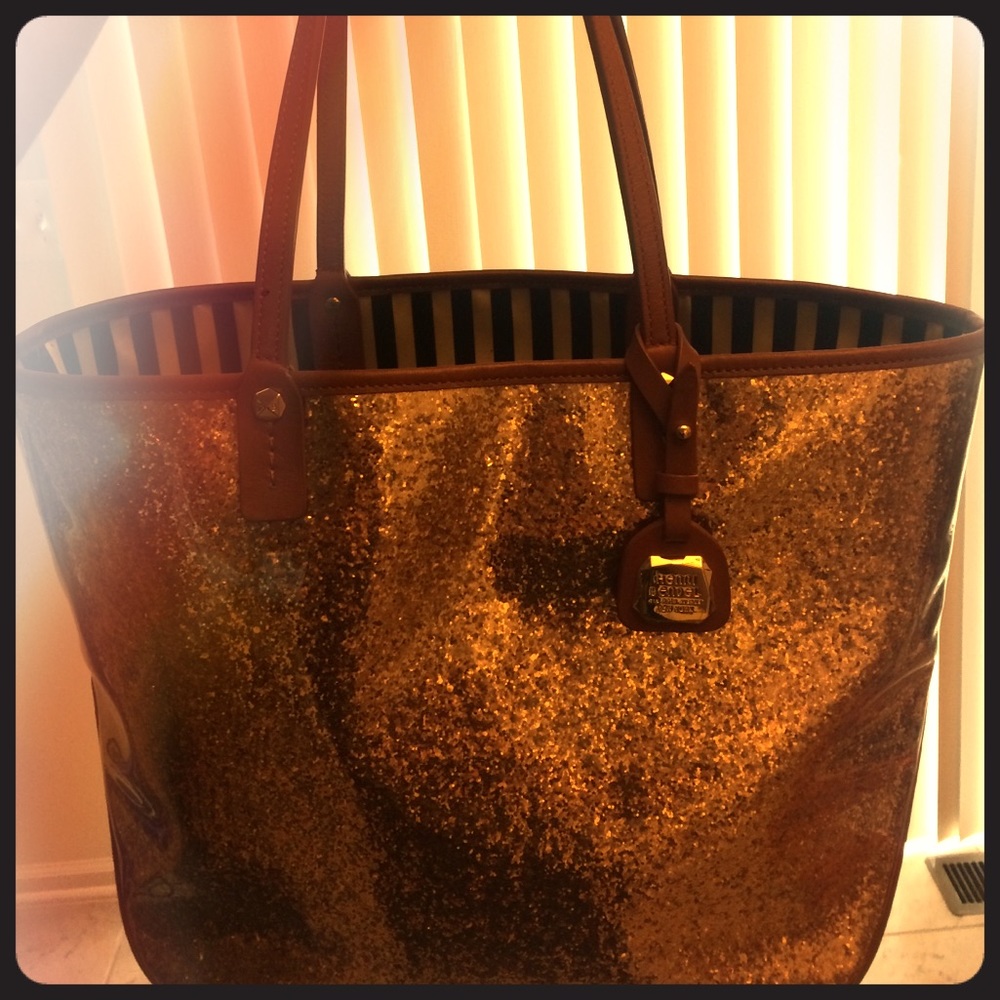 ❌NOT FOR SALE❌ Henri Bendel Goddess Tote, Gold