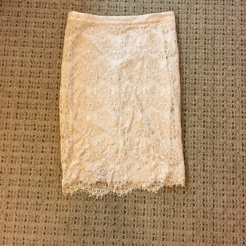 Lace pencil skirt