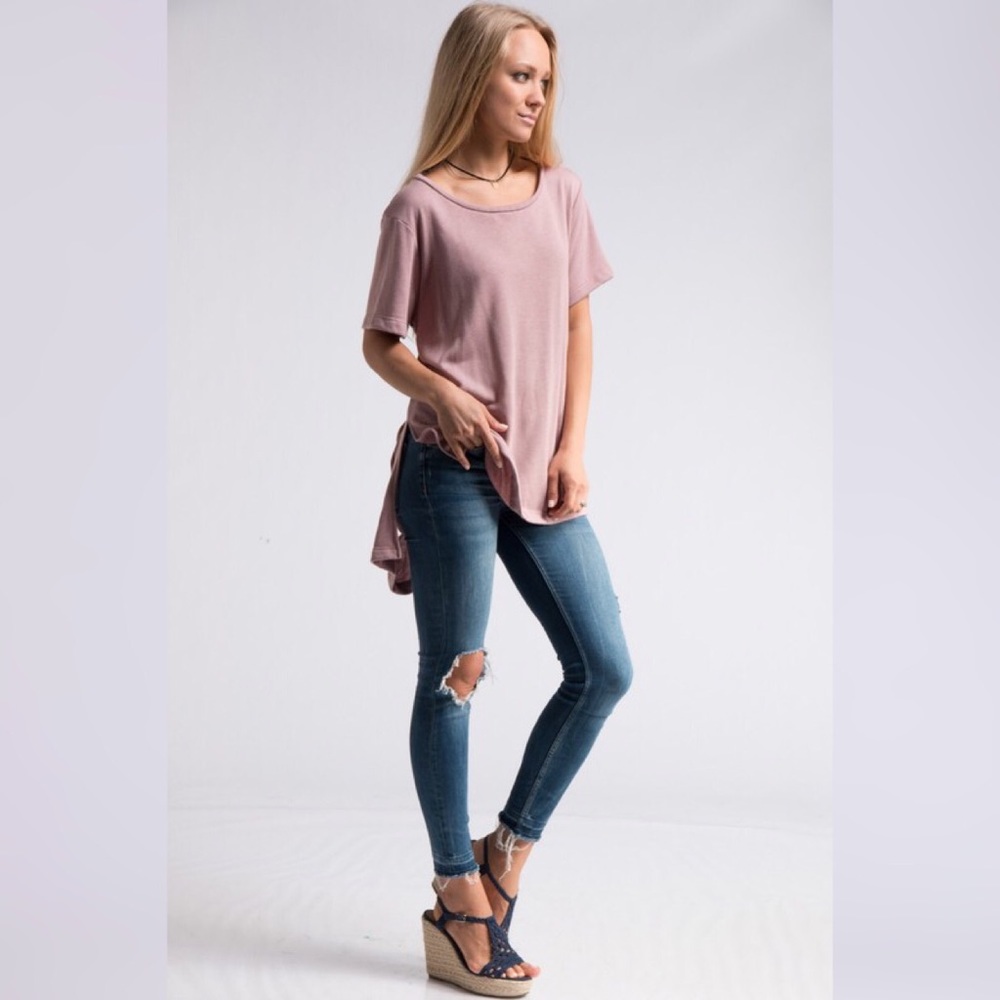Alexis Distressed Back Top  - Picture 4 of 5