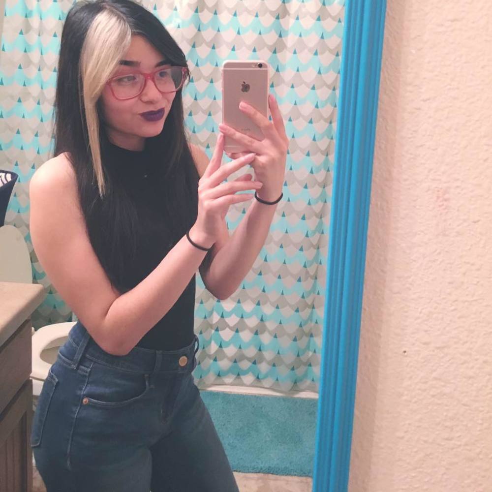 Meet your Posher, Zoe