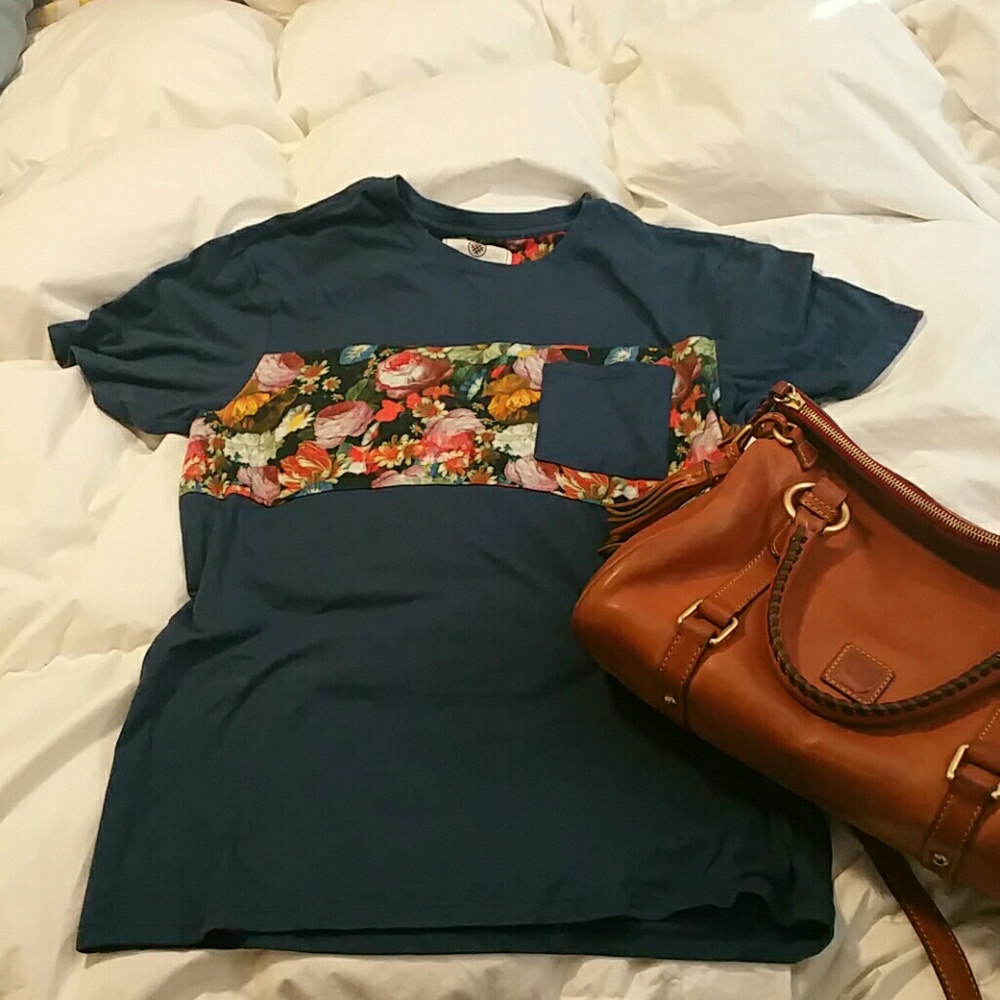 On the Byas floral pocket tee