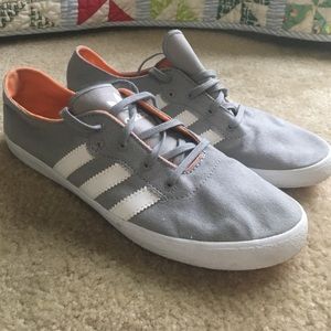 Adidas Sneakers Shoes | Size 8