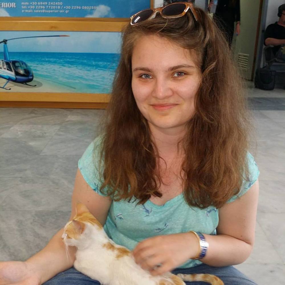 Meet your Posher, Pamela