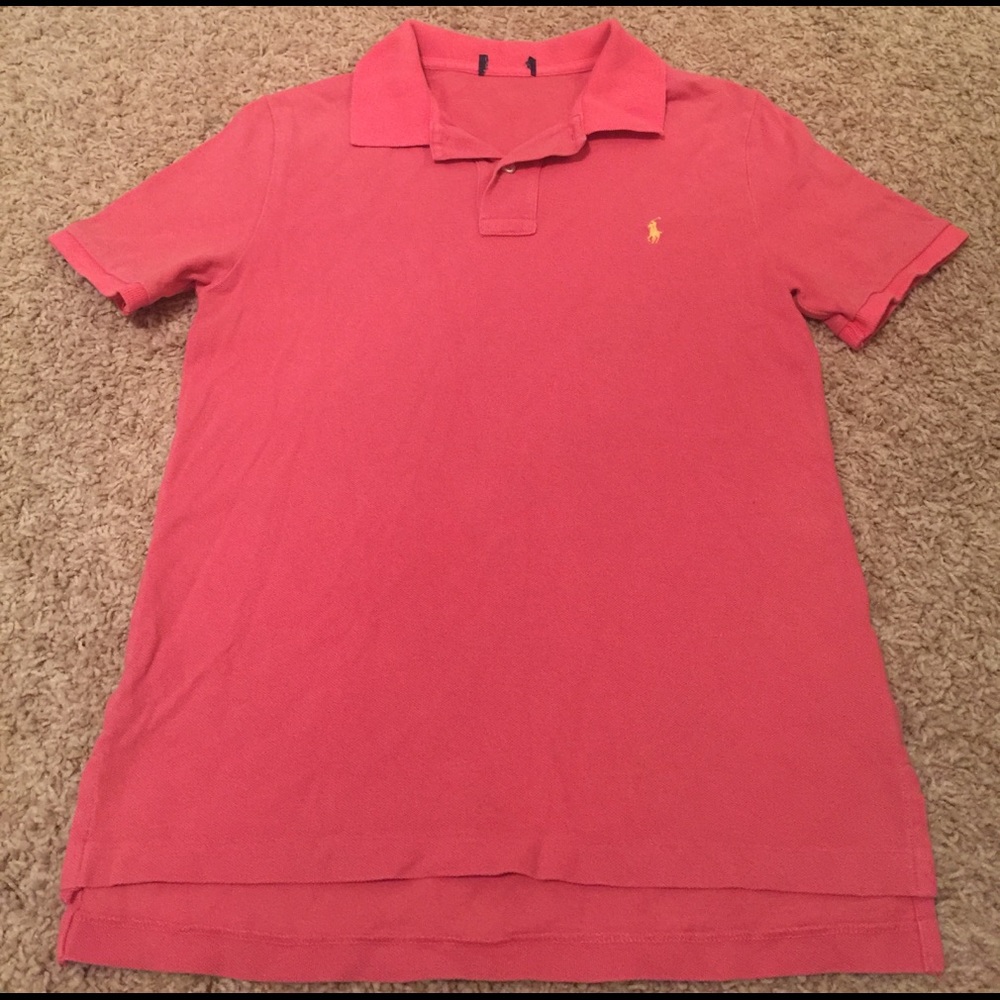 Polo collard shirt.