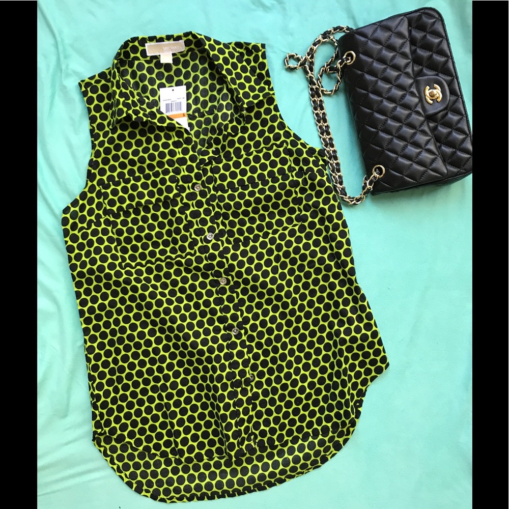 New Michael Kors top. Great for the summer💕