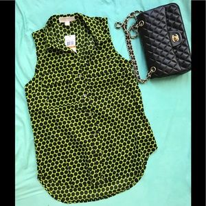 New Michael Kors top. Great for the summer💕
