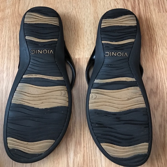 Vionic Orthaheel Bella II with Arch support. - Picture 3 of 4