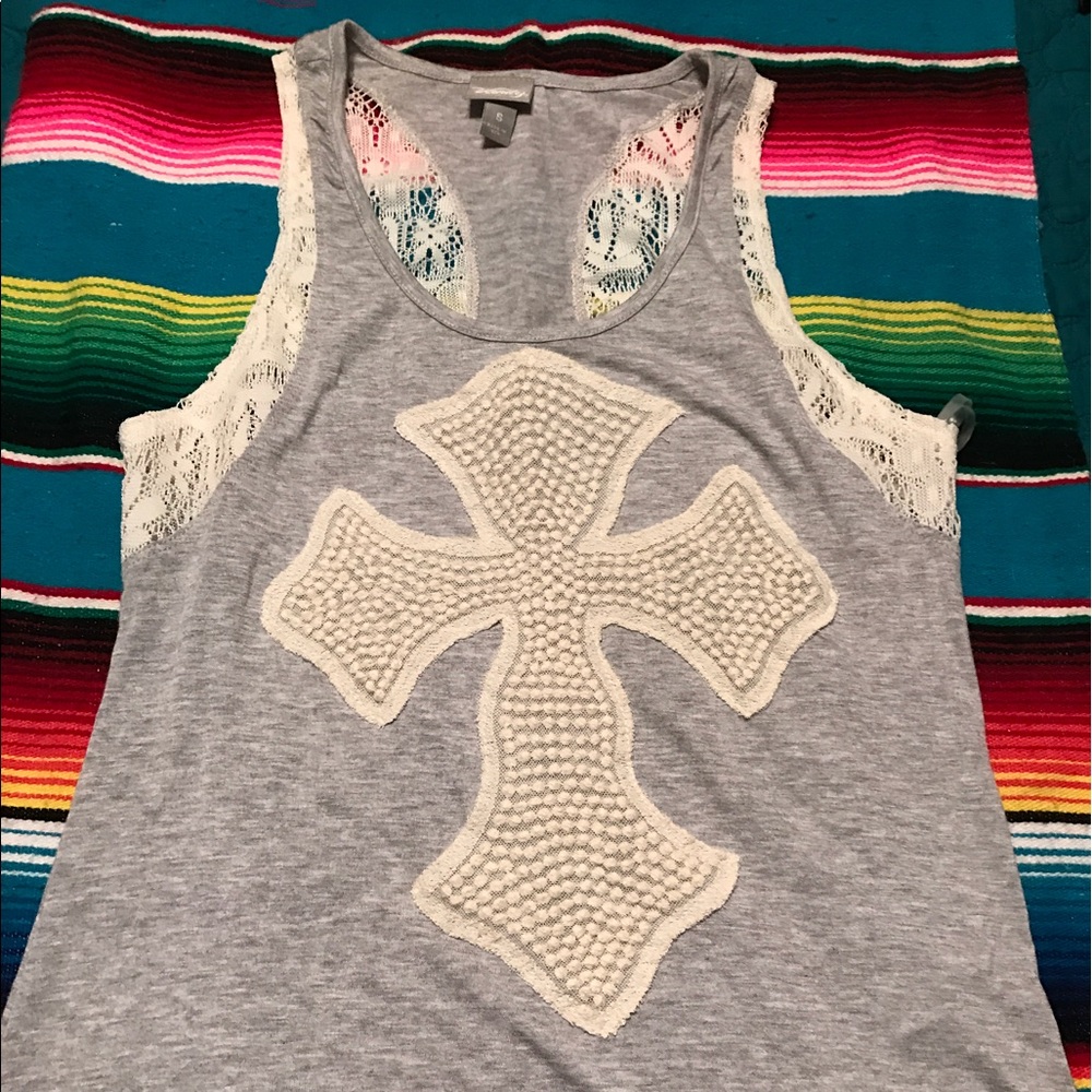 Women's Lace Cross Tank Small