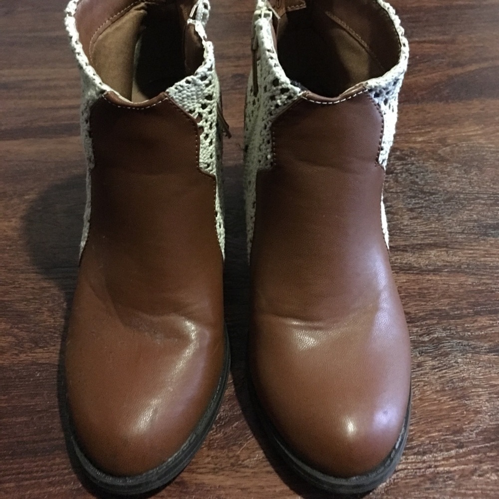 Jun and Ivy brand shoes