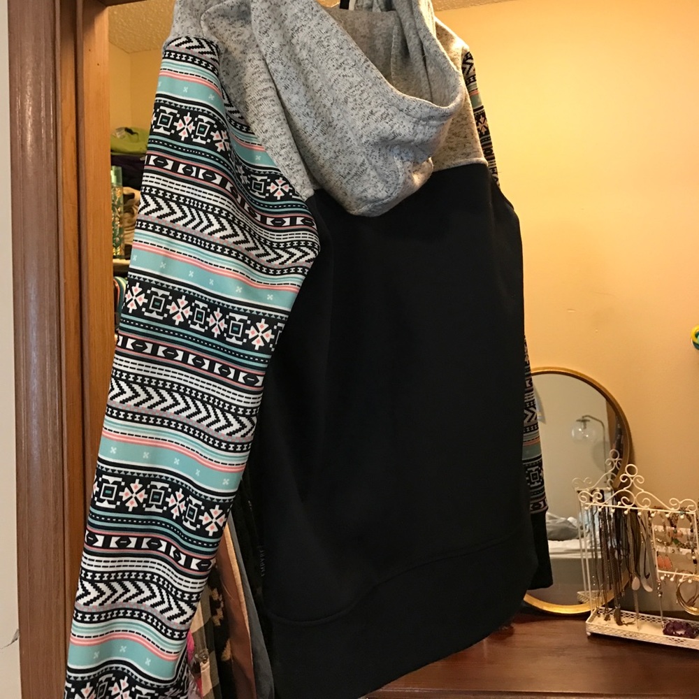 Aztec jacket - Picture 3 of 3