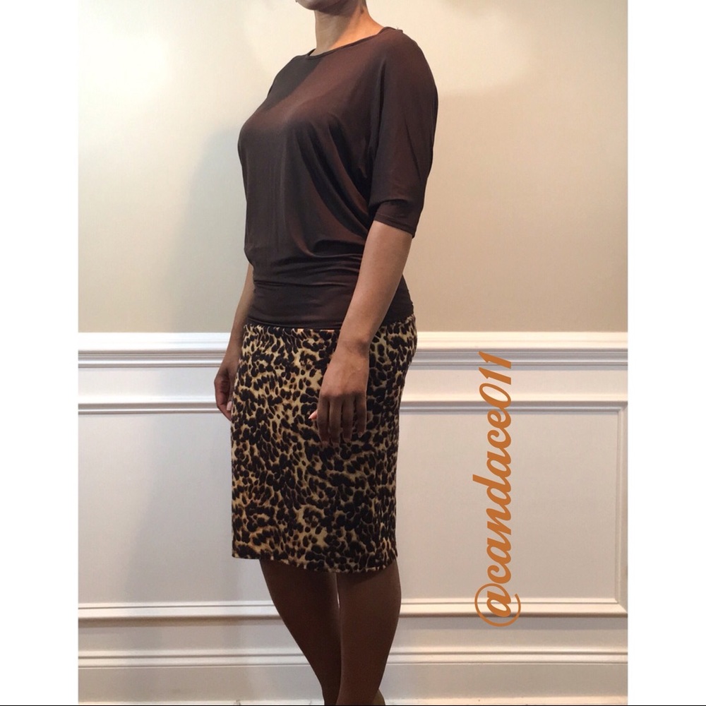 3/4 Sleeve Dolman Top (Brown) - Picture 3 of 5