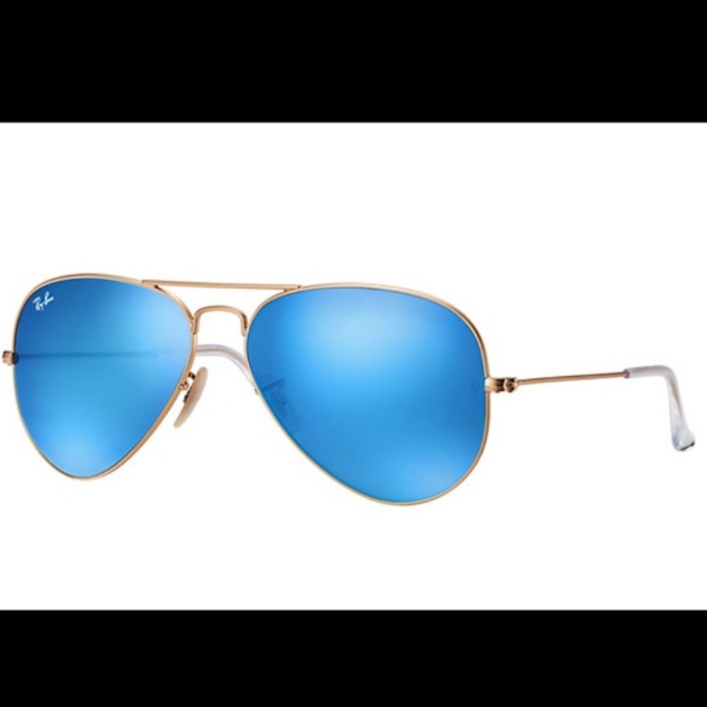 Blue mirrored raybans