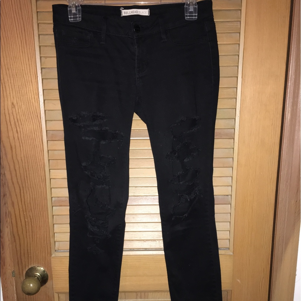 Black Bullhead distressed jeans