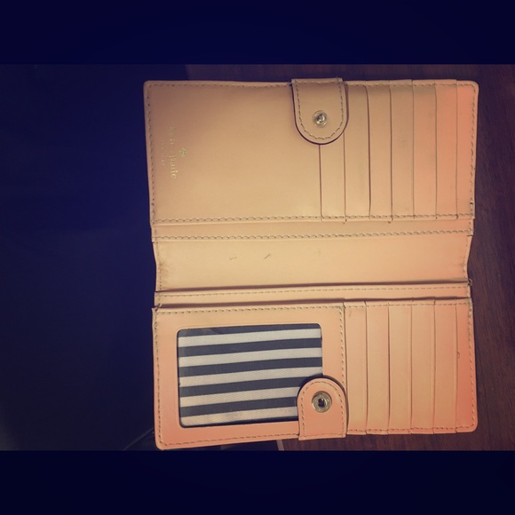 Wallet - Picture 2 of 3
