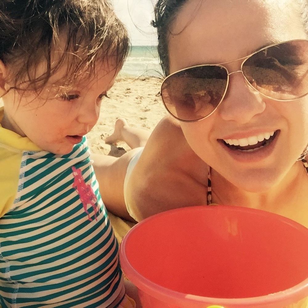 Meet your Posher, Maura