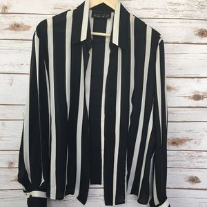 Ellen Tracy Vintage Button Up