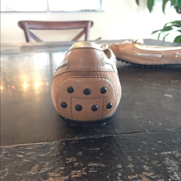 💕 Gorgeous authentic Tod’s Flats 💗 - Picture 4 of 5