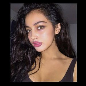 Meet your Posher, Becky