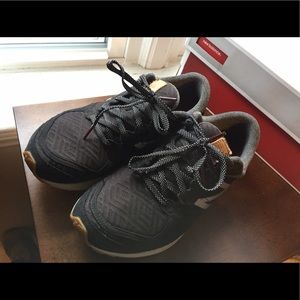 New Balance Women's 8