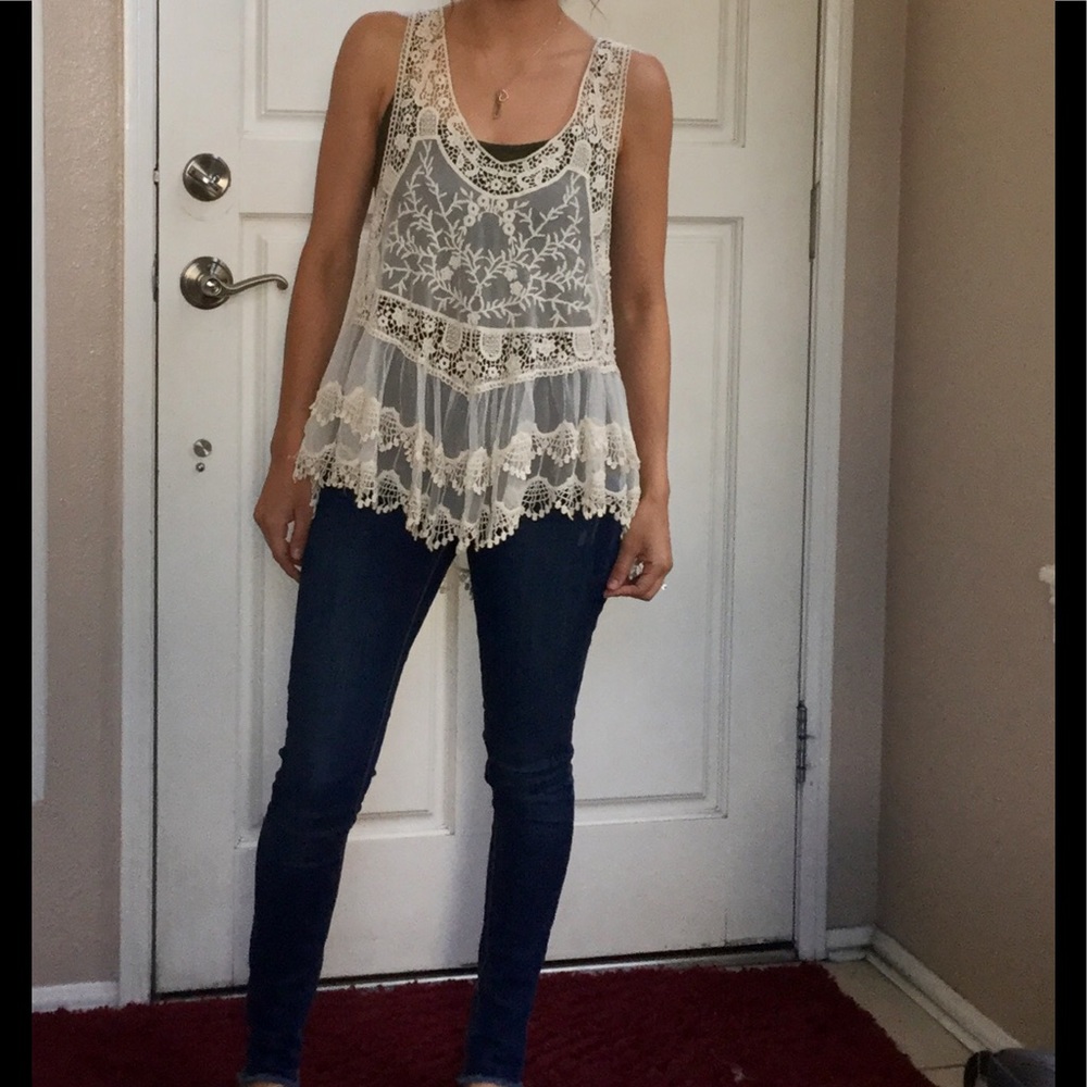 White Detailed Knit Top💙
