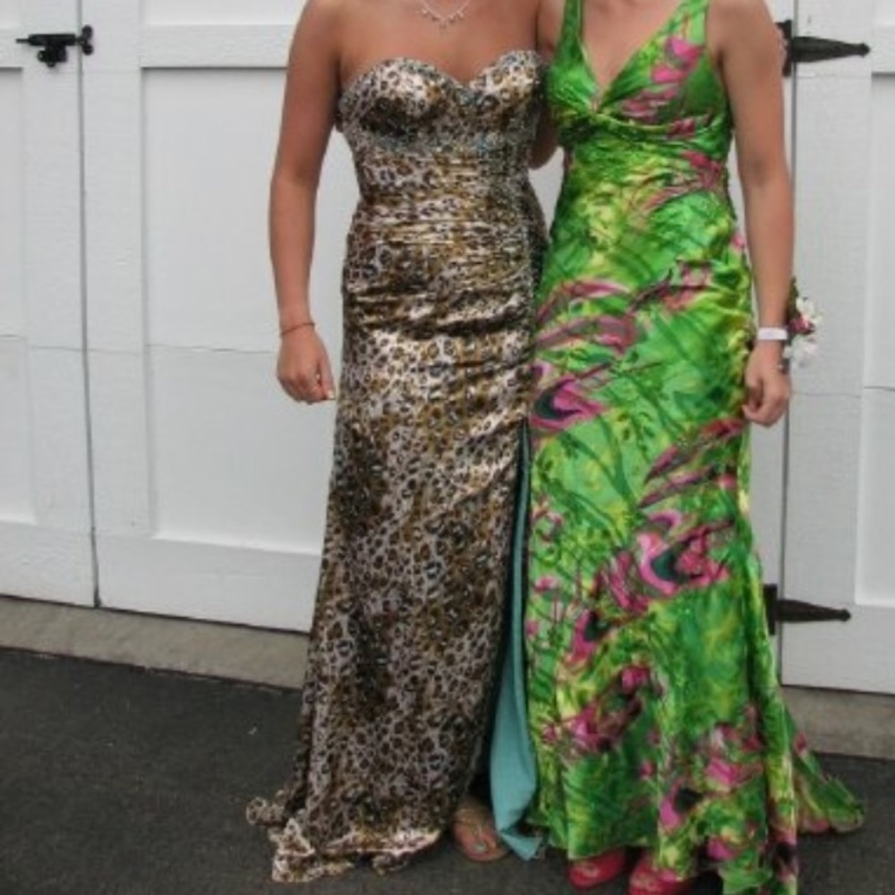 Strapless Prom Dress - Picture 4 of 4